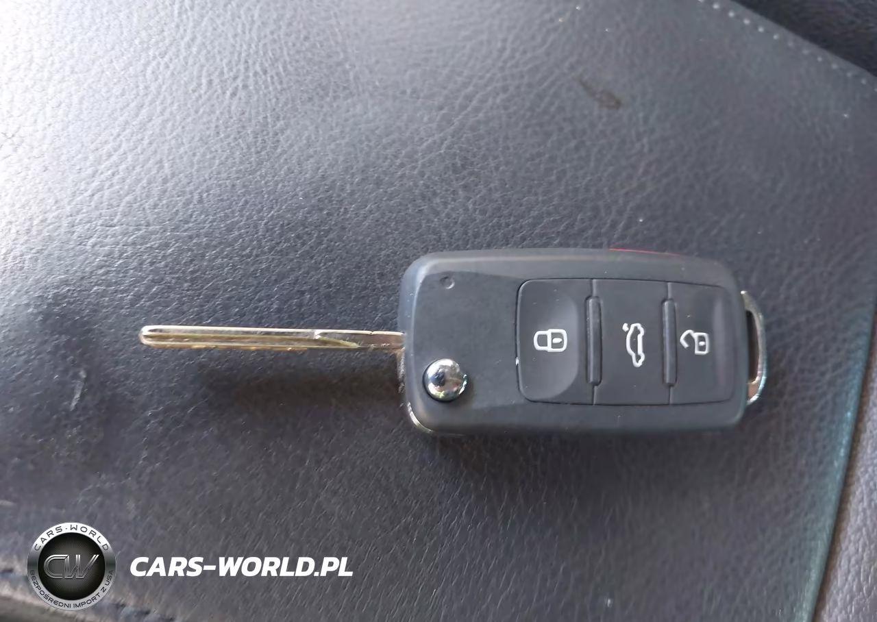 2016 Volkswagen Tiguan R-Line VIN:WVGBV7AX3GW047573 - 11