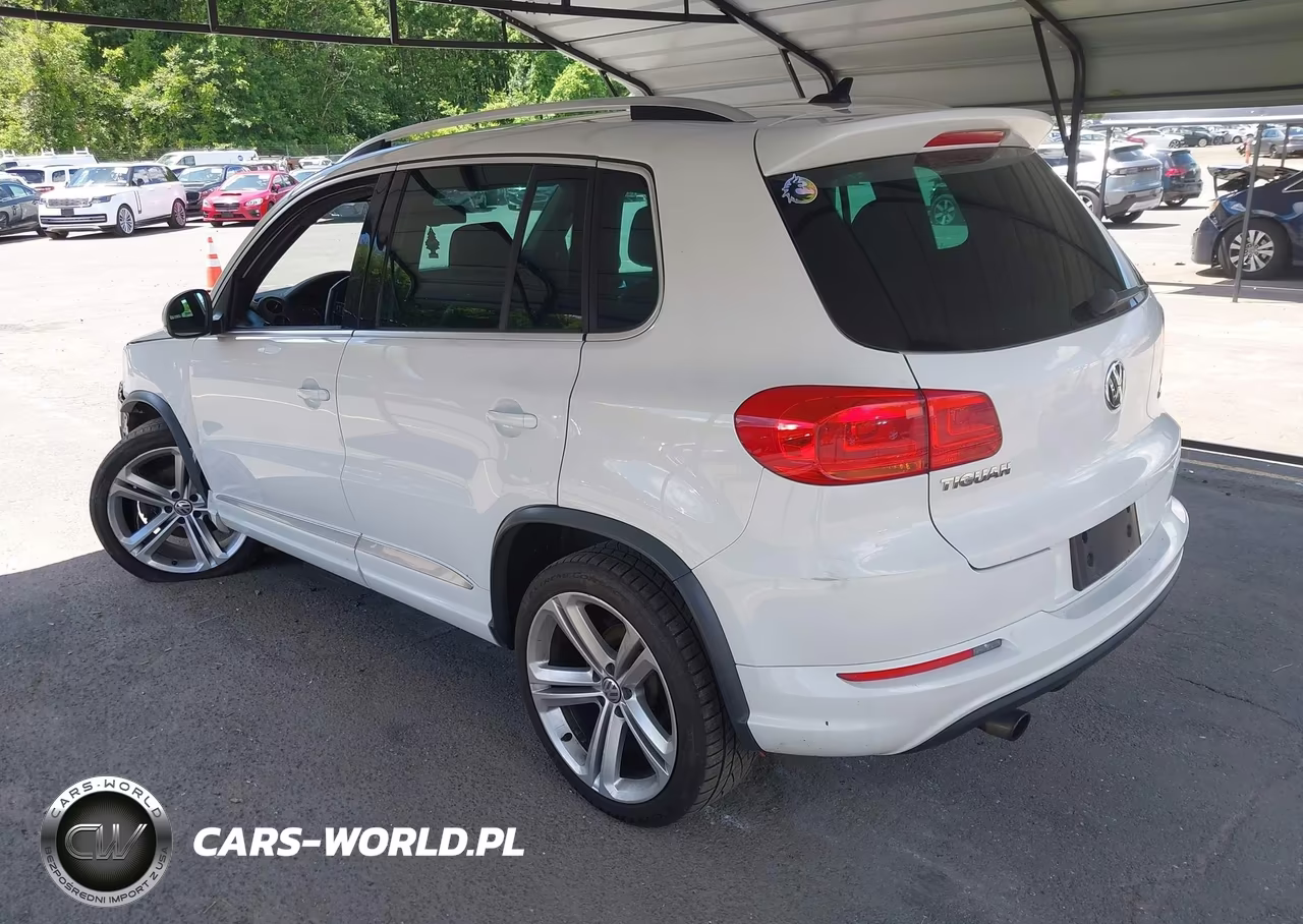 2016 Volkswagen Tiguan R-Line VIN:WVGBV7AX3GW047573 - 3