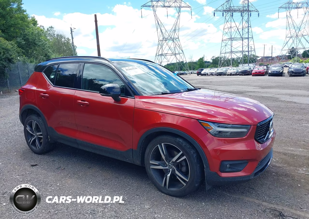 2021 Volvo Xc40 T5 R-Design
