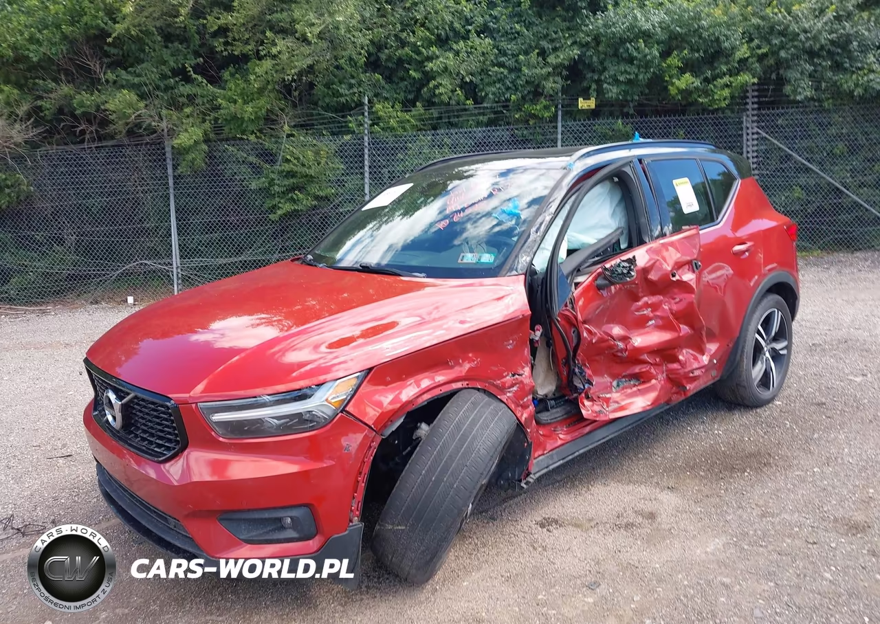 2021 Volvo Xc40 T5 R-Design VIN:YV4162UM2M2405960 - 2