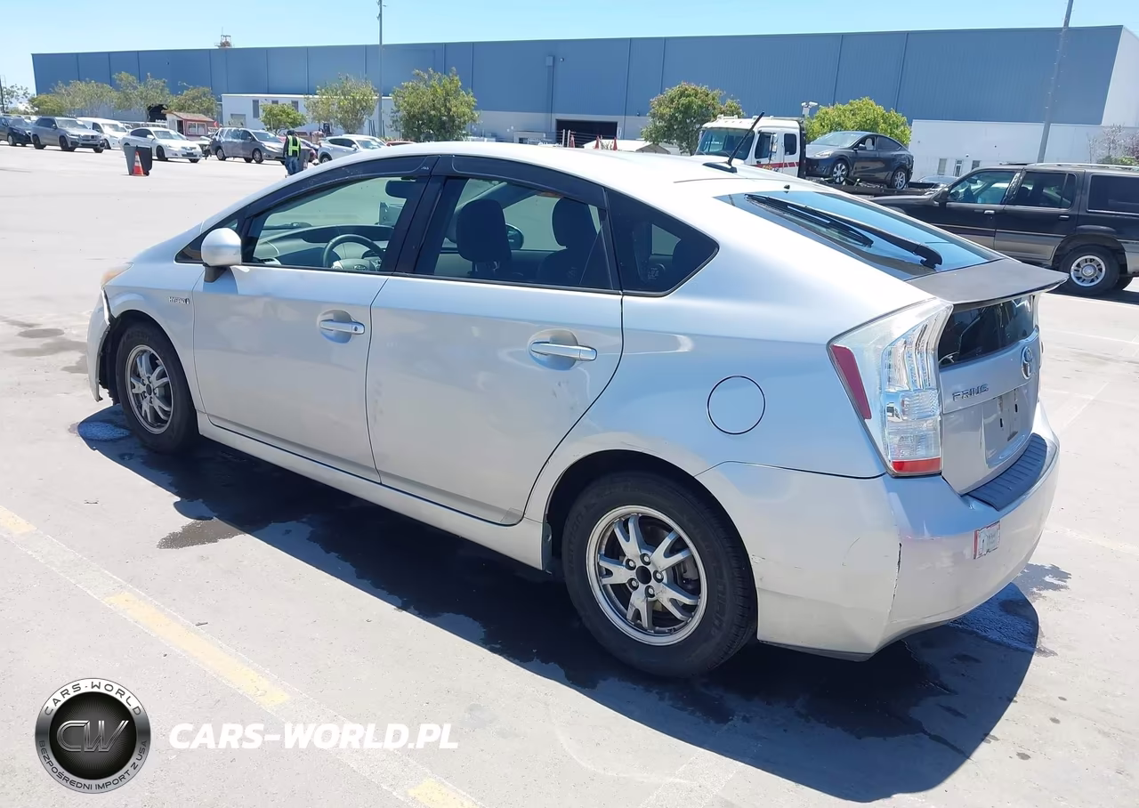 2011 Toyota Prius Four VIN:JTDKN3DU6B1363179 - 3