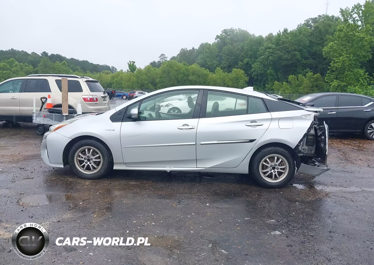 2016 Toyota Prius Two VIN:JTDKBRFU2G3009003 - 13