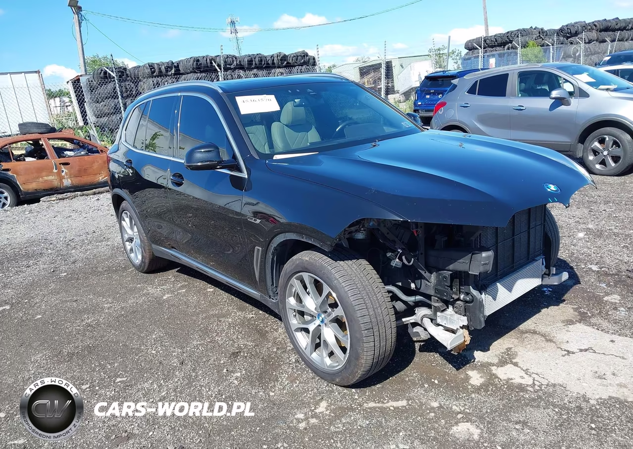 2023 BMW X5 Phev xDrive45E – zdjęcie 1 z 16