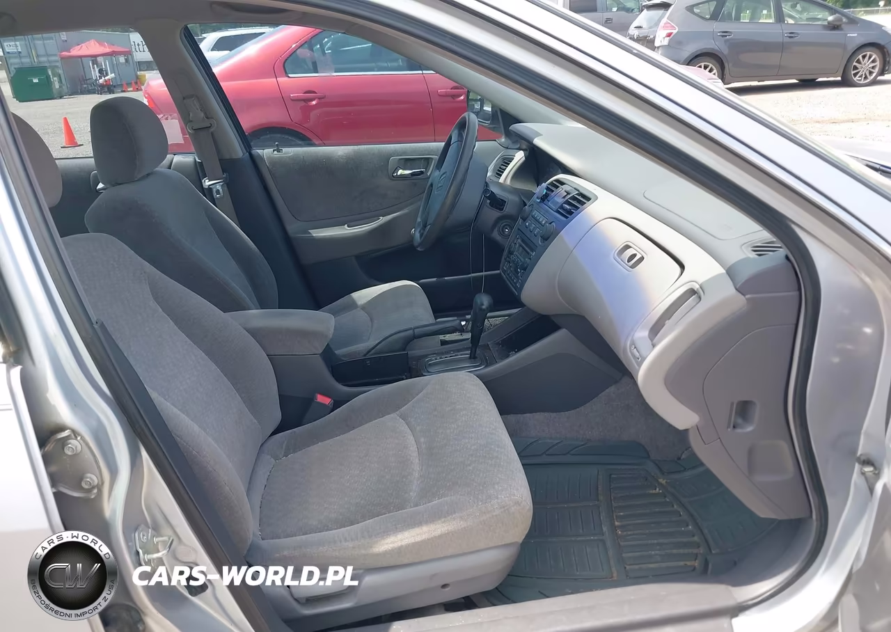 2001 Honda Accord Value Package VIN:1HGCF86661A122221 - 5