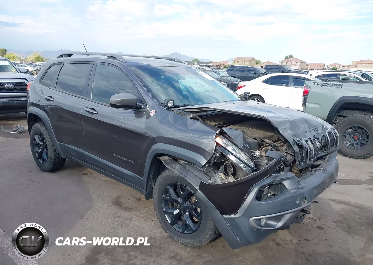 2015 Jeep Cherokee Trailhawk – zdjęcie 1 z 16