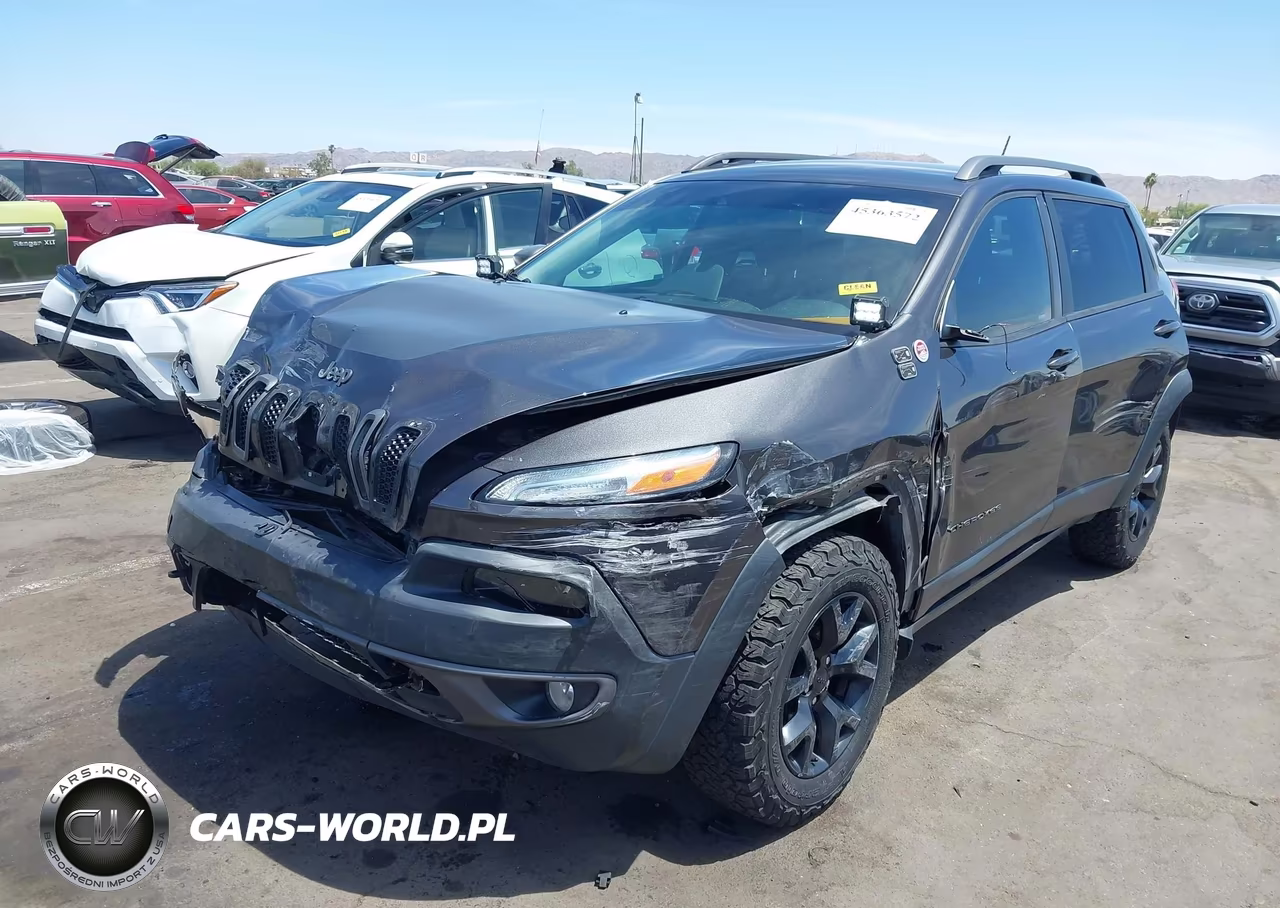 2015 Jeep Cherokee Trailhawk VIN:1C4PJMBS8FW653621 - 6