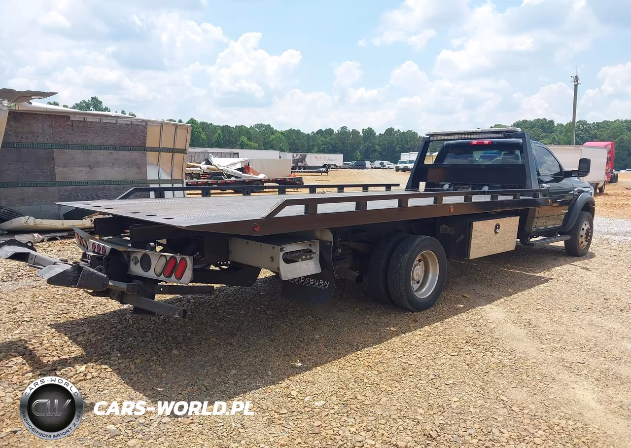 2019 Ram 5500 VIN:3C7WRMDL3KG552458 - 4