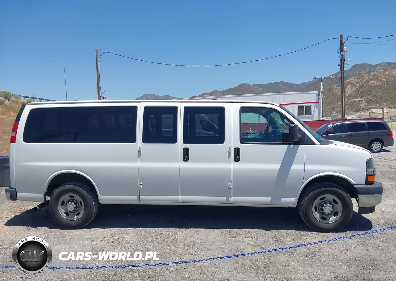 2017 Chevrolet Express 3500 Lt VIN:1GAZGPFF8H1305512 - 18