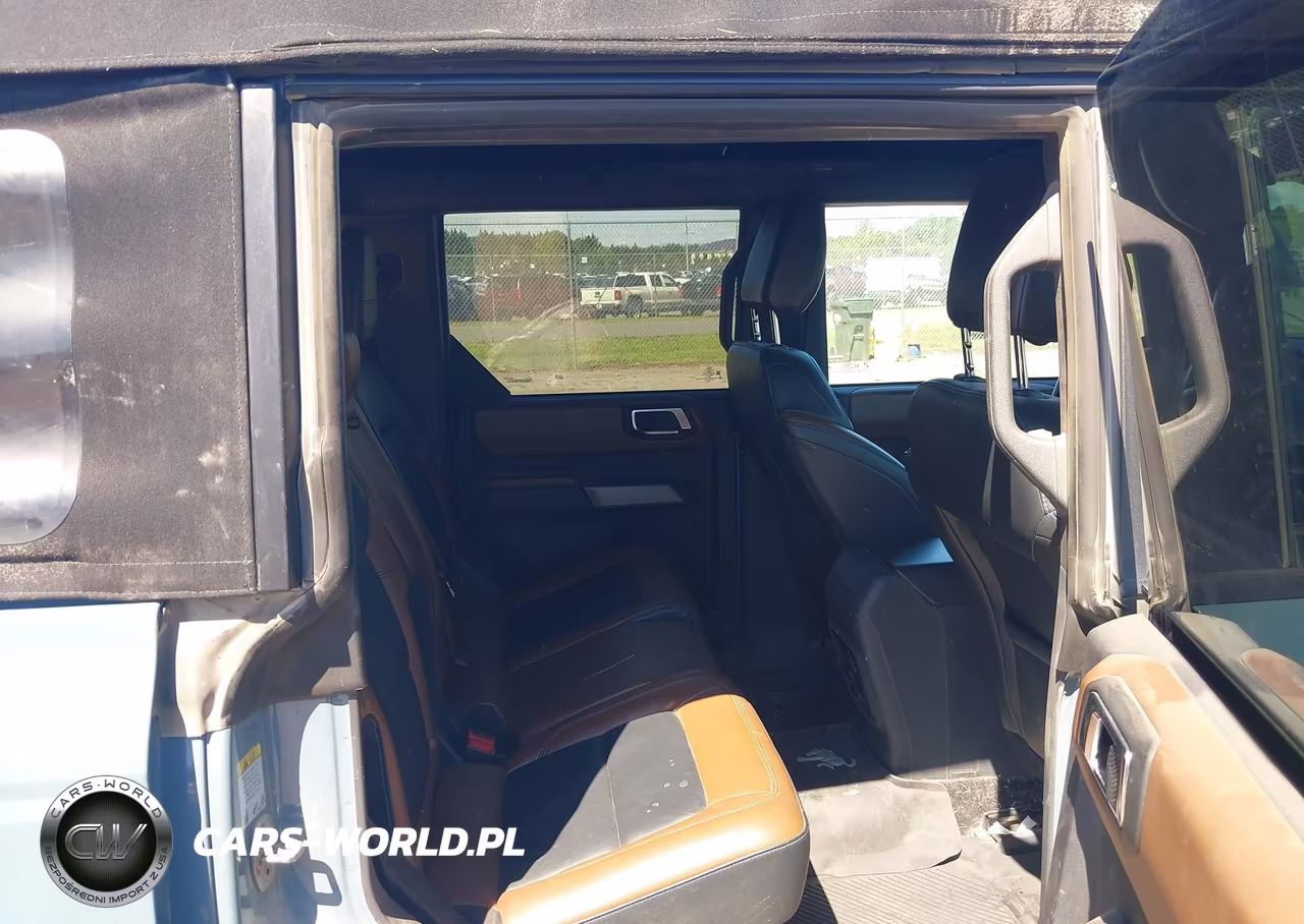 2022 Ford Bronco Outer Banks VIN:1FMDE5BH3NLB70728 - 8