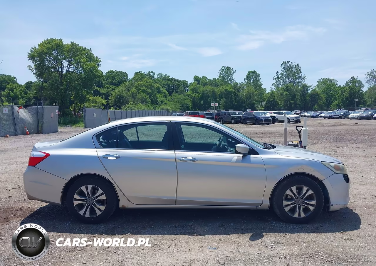 2014 Honda Accord Lx VIN:1HGCR2F32EA112379 - 13