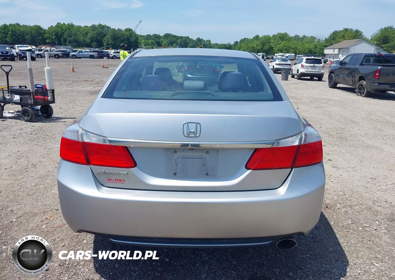 2014 Honda Accord Lx VIN:1HGCR2F32EA112379 - 16