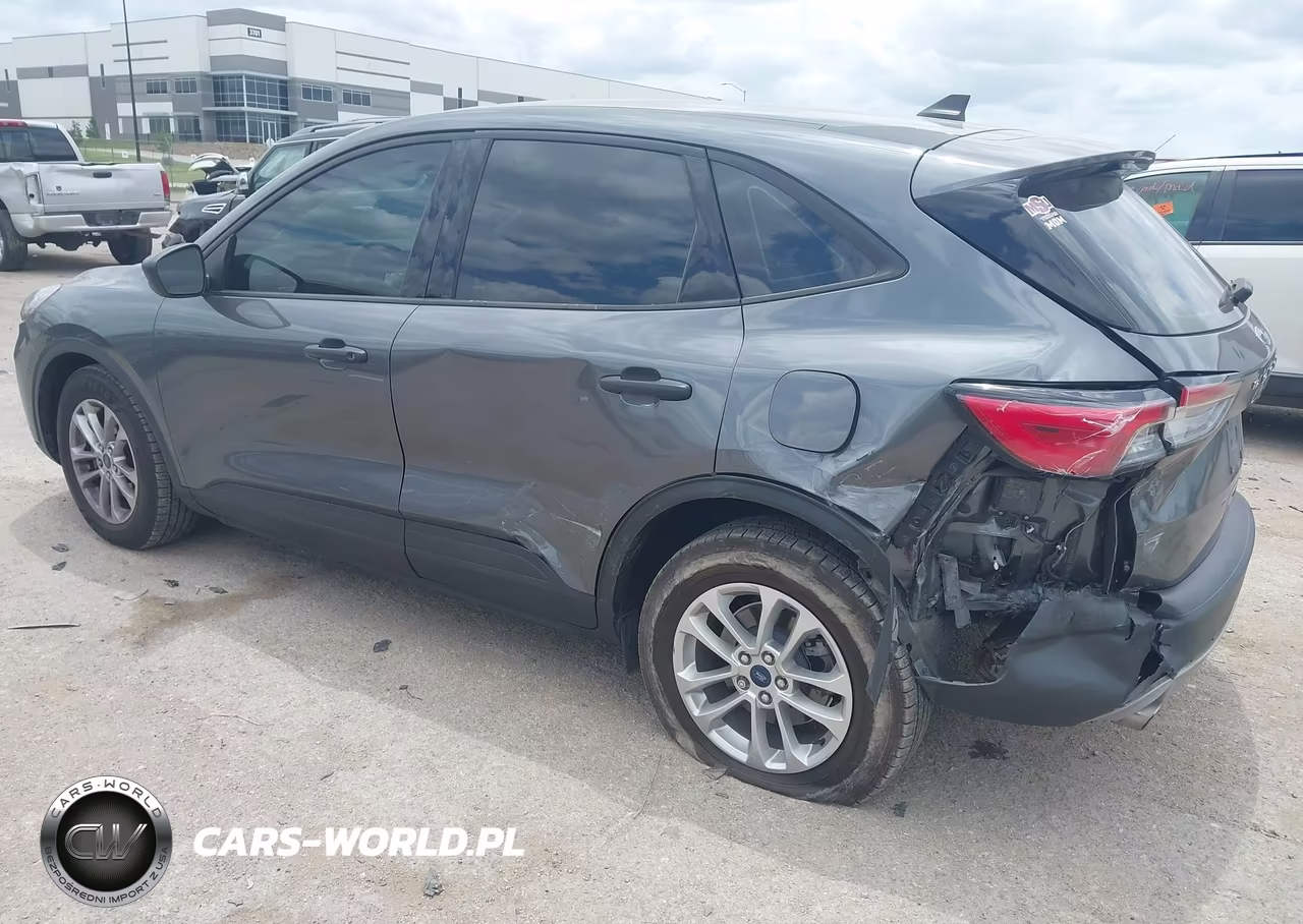2022 Ford Escape S VIN:1FMCU0F64NUB15385 - 3