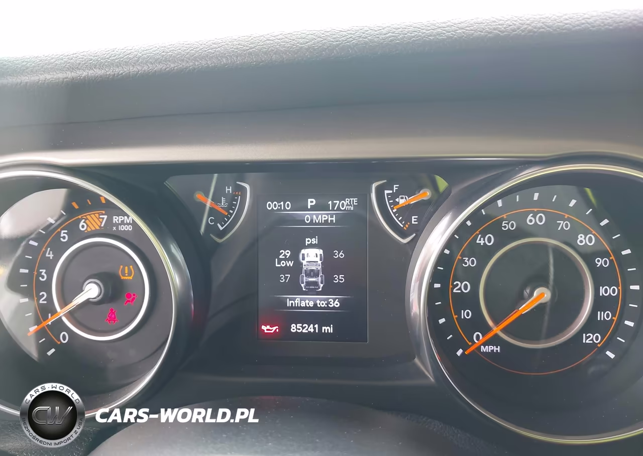 2019 Jeep Wrangler Unlimited Sport S 4X4 VIN:1C4HJXDN2KW635235 - 7