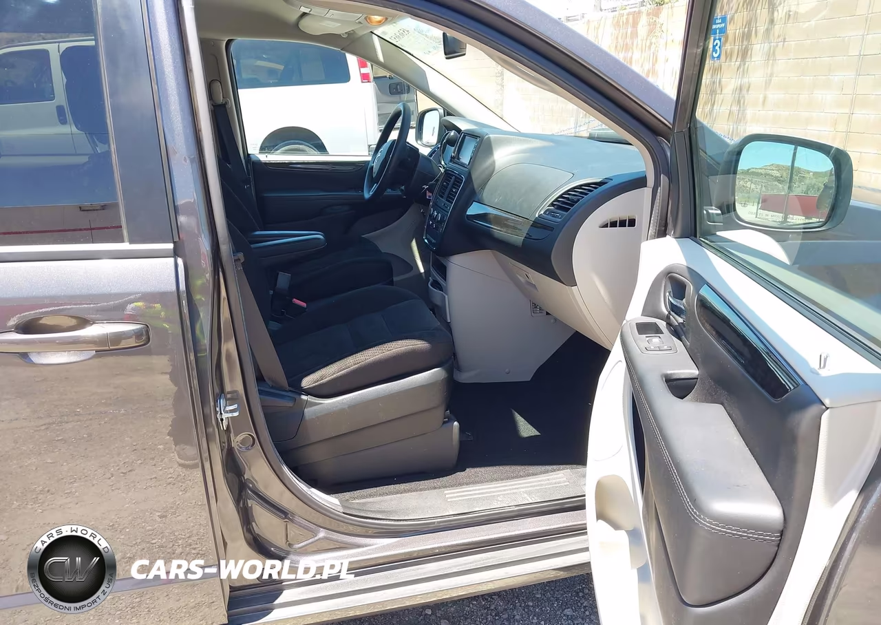 2018 Dodge Grand Caravan Se VIN:2C4RDGBG6JR143380 - 5