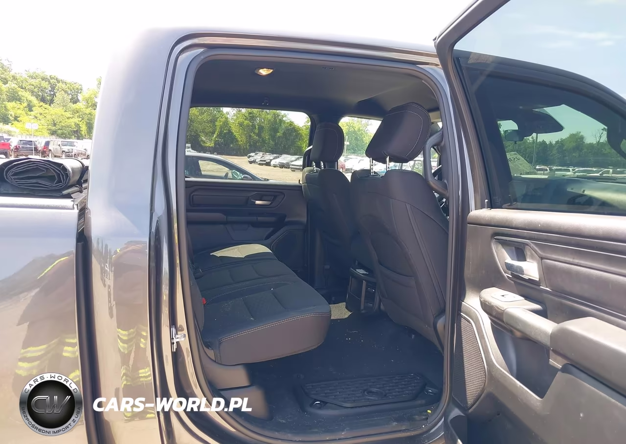 2025 Ram 1500 Tradesman 4X4 5'7 Box VIN:1C6RRFGGXSN678562 - 8