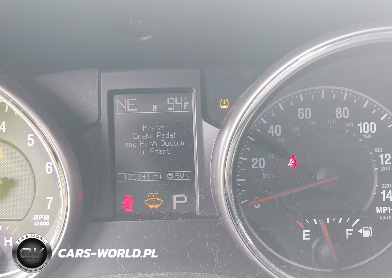 2013 Jeep Grand Cherokee Laredo VIN:1C4RJEAT1DC564349 - 7