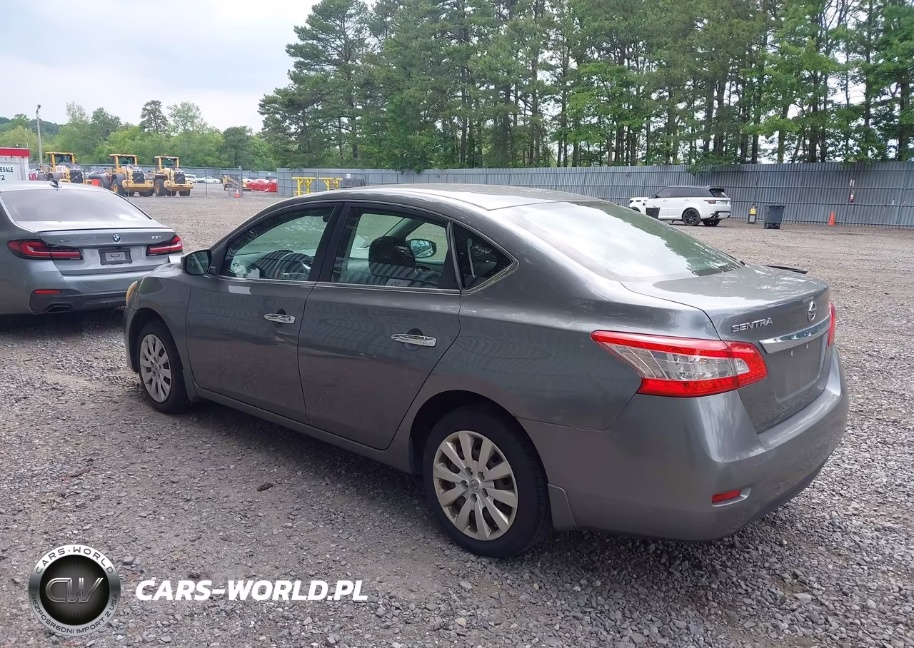 2015 Nissan Sentra S VIN:3N1AB7AP1FY373276 - 3