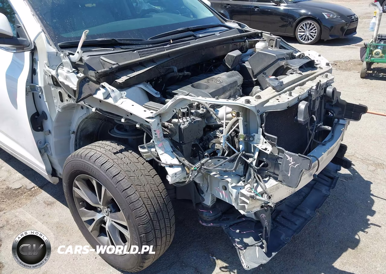 2017 Toyota Highlander Le VIN:5TDZARFH4HS027572 - 6