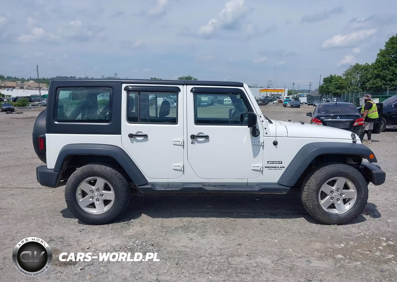2015 Jeep Wrangler Unlimited Sport Rhd VIN:1C4BJWKG1FL672451 - 12