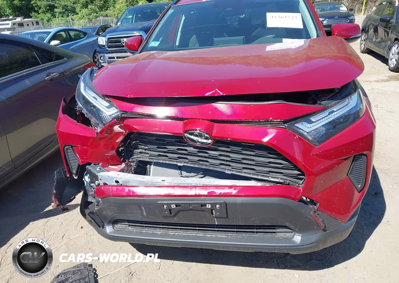 2025 Toyota Rav4 Hybrid Xle VIN:JTMRWRFV1SD339147 - 12