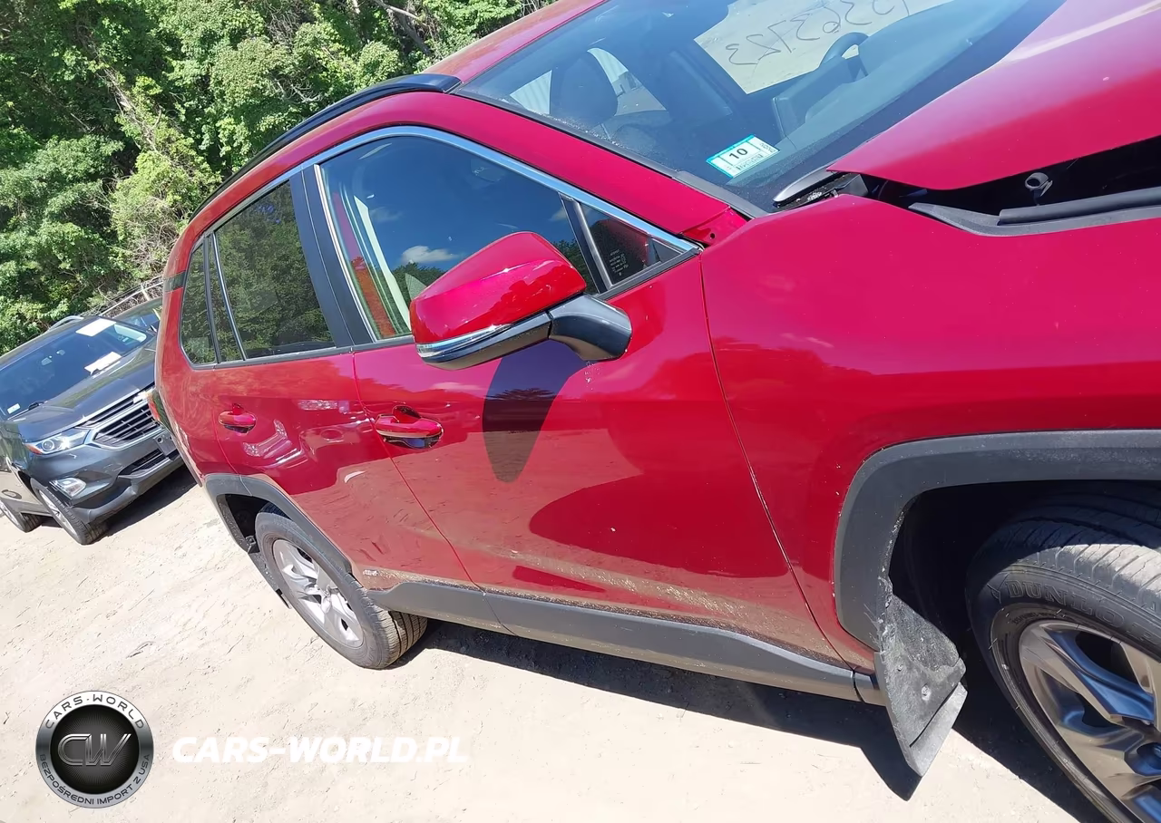 2025 Toyota Rav4 Hybrid Xle VIN:JTMRWRFV1SD339147 - 13