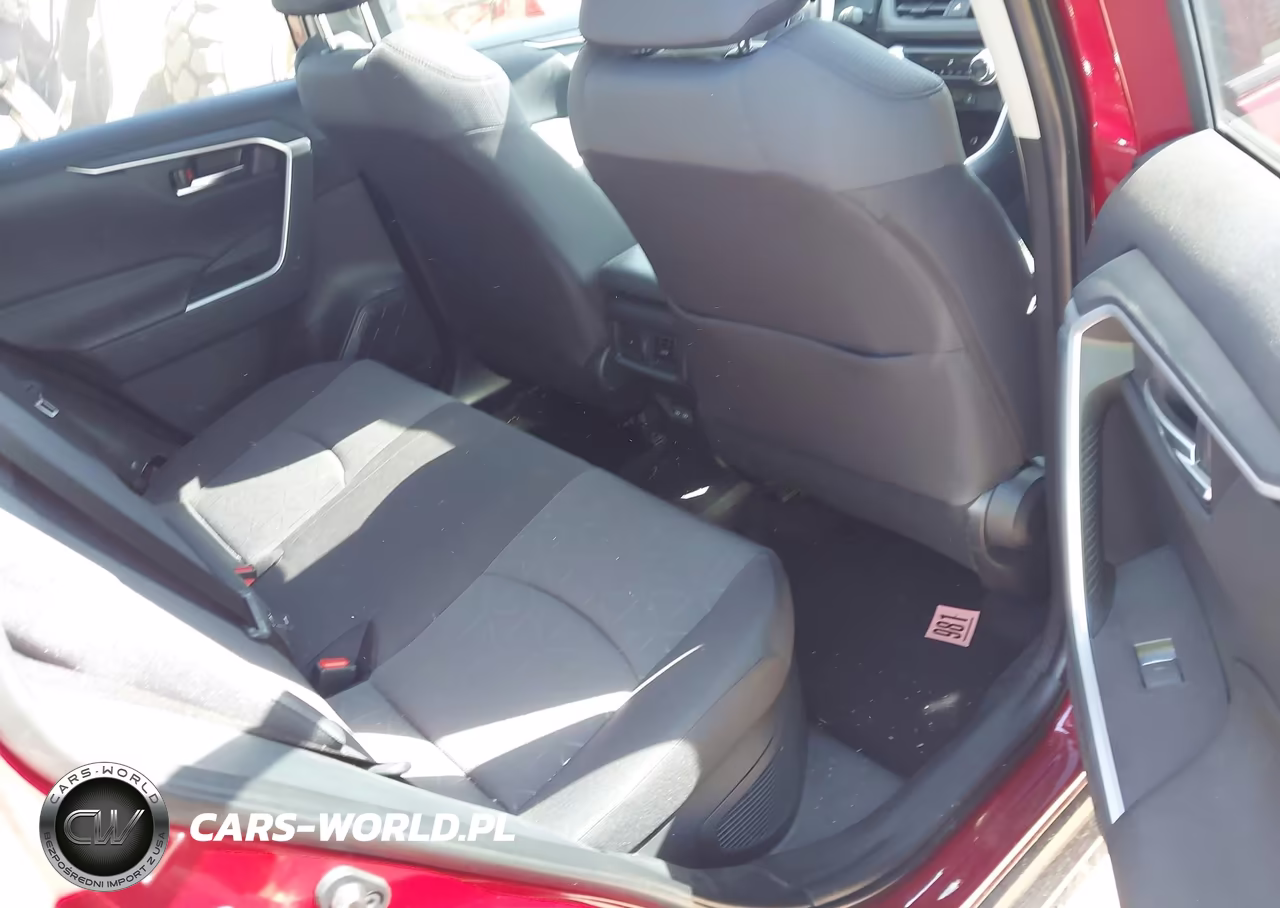 2025 Toyota Rav4 Hybrid Xle VIN:JTMRWRFV1SD339147 - 8
