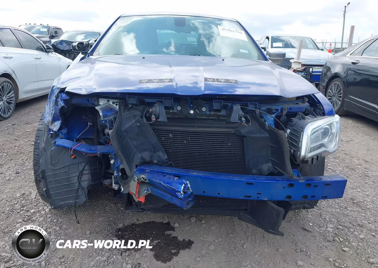2018 Chrysler 300 Touring VIN:2C3CCAAG3JH264367 - 6