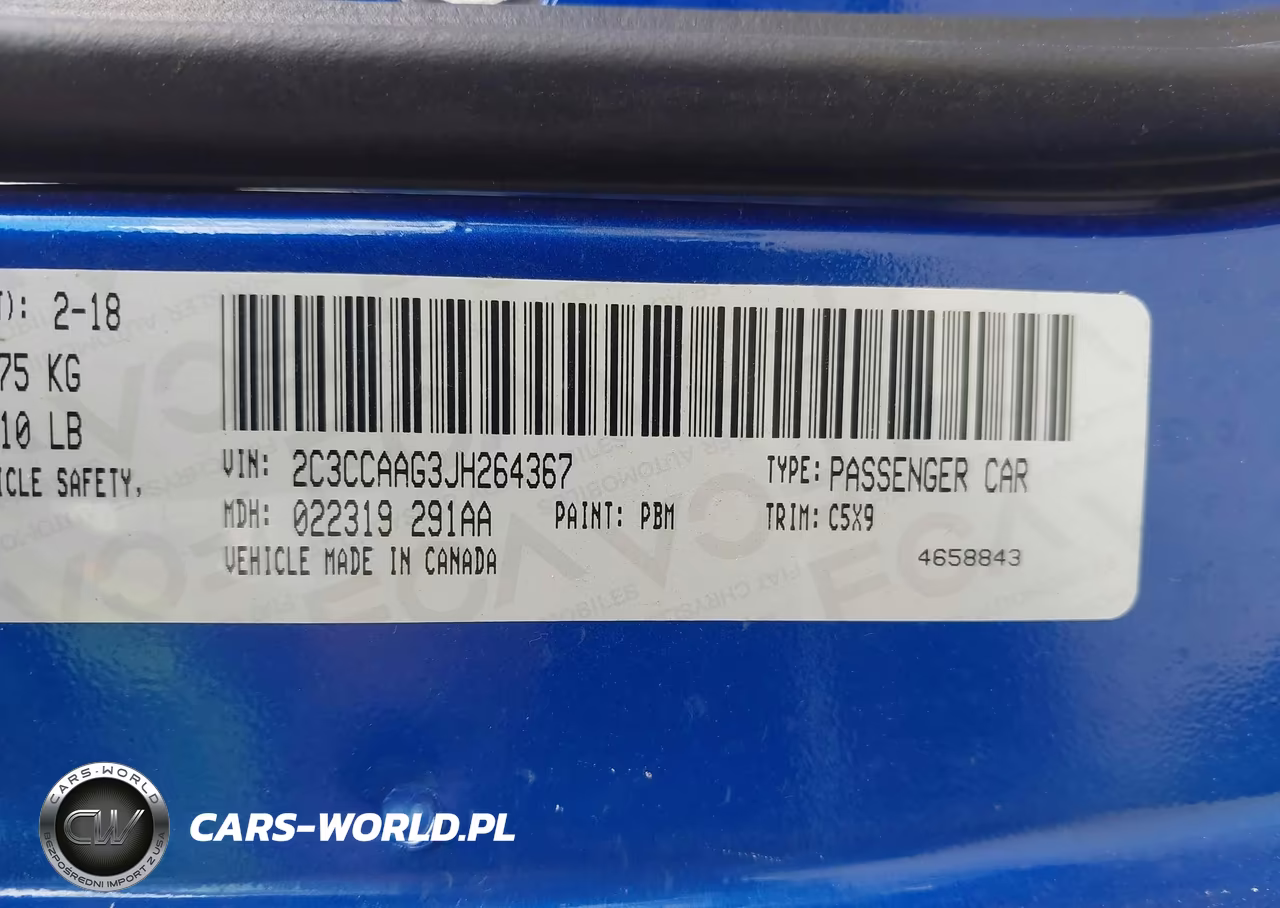2018 Chrysler 300 Touring VIN:2C3CCAAG3JH264367 - 9