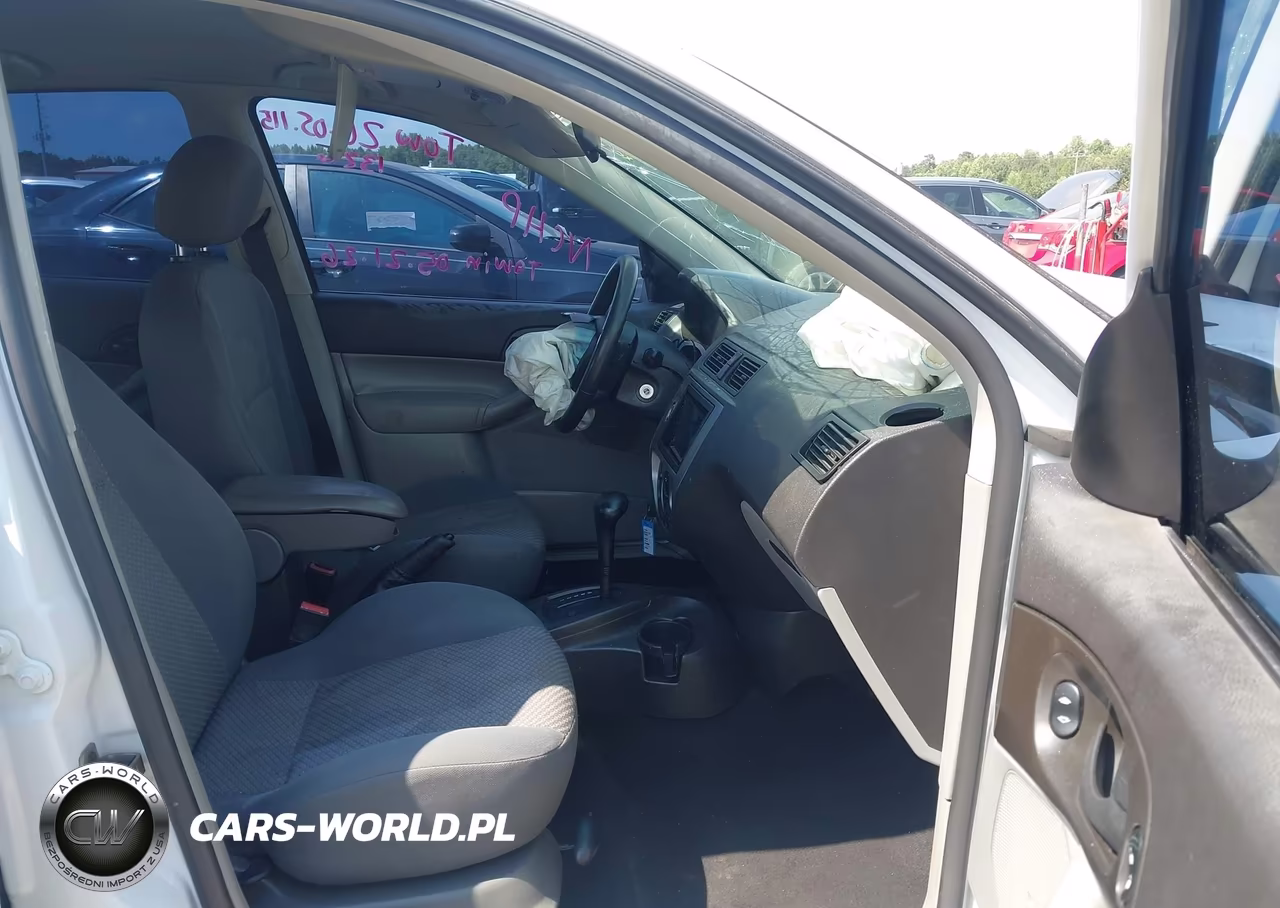 2005 Ford Focus Zx5 VIN:3FAFP37N05R149515 - 5