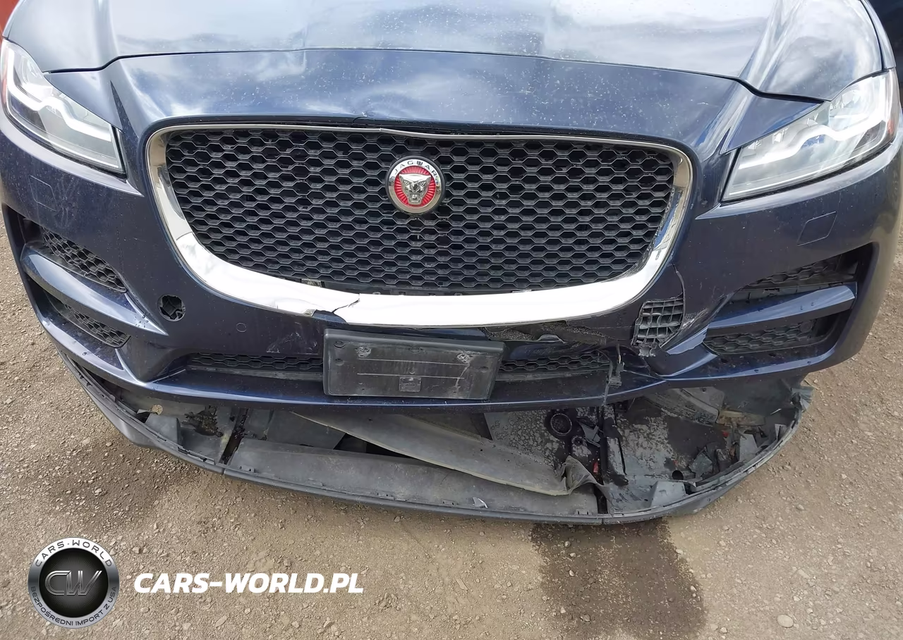 2017 Jaguar F-Pace 20D Prestige VIN:SADCK2BN8HA086258 - 6
