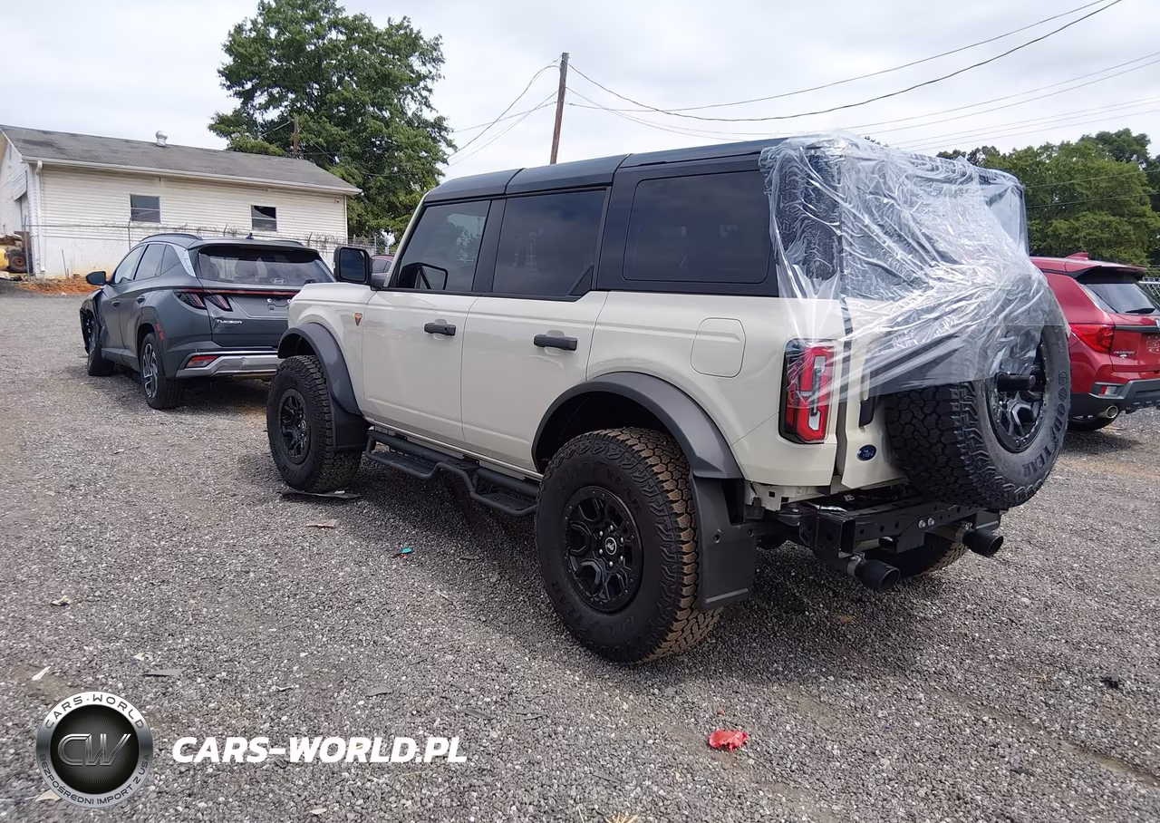 2025 Ford Bronco Badlands VIN:1FMEE9BP2SLB20577 - 3