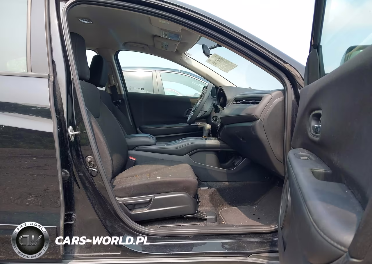 2018 Honda Hr-V Lx VIN:3CZRU5H32JG700603 - 5