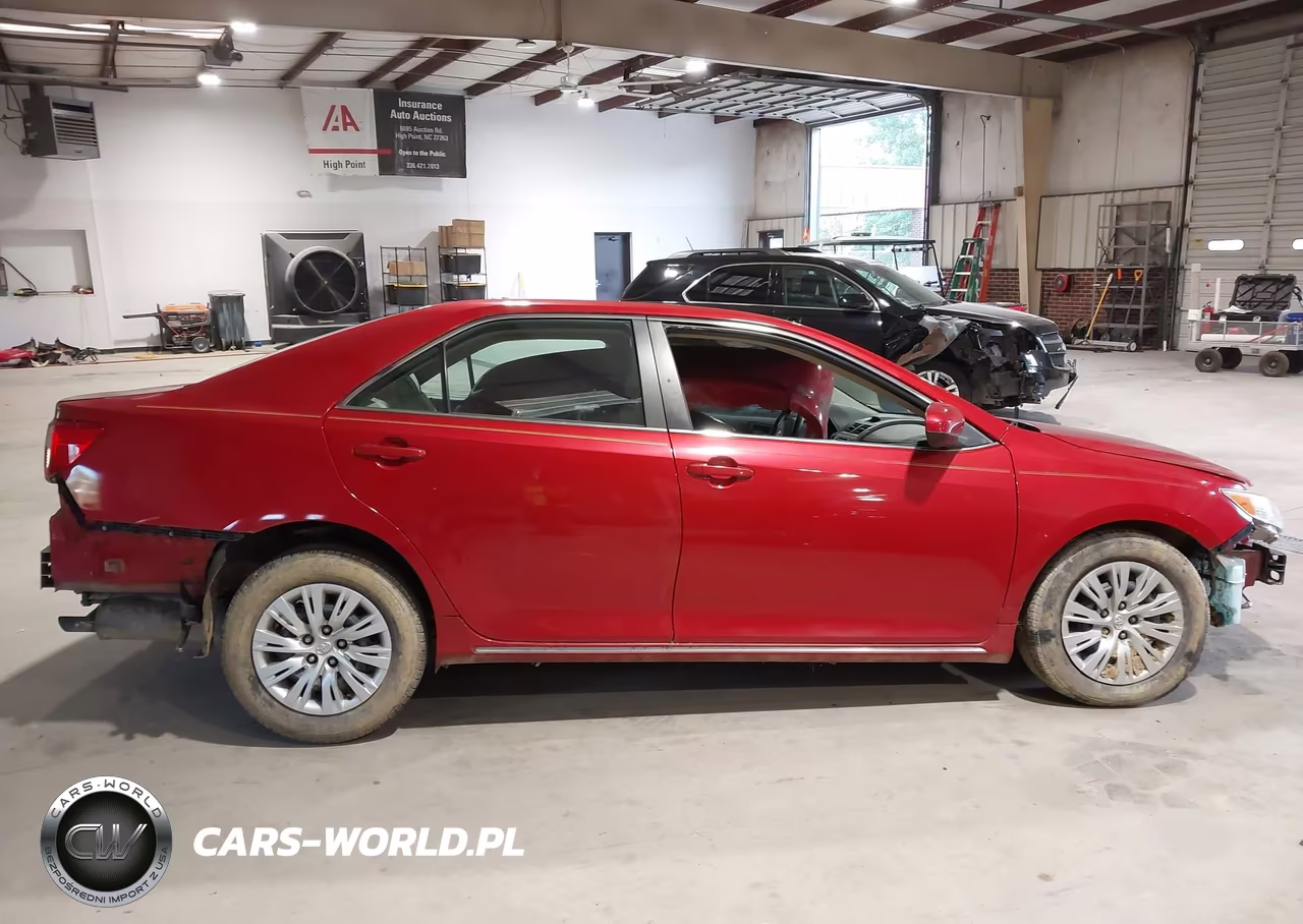 2014 Toyota Camry Le VIN:4T4BF1FK7ER380753 - 14