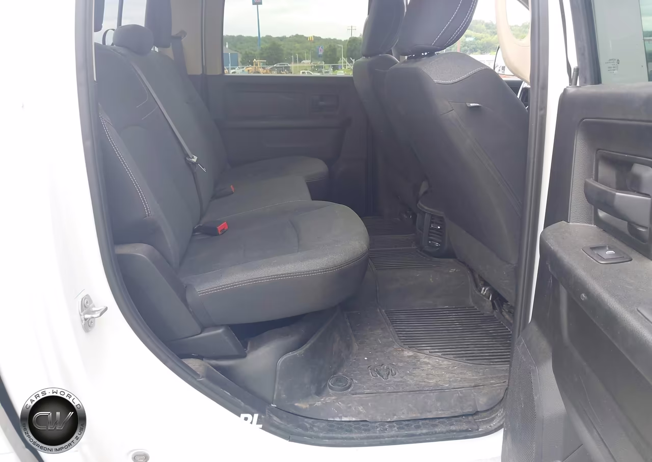 2020 Ram 2500 Tradesman 4X4 6'4 Box VIN:3C6TR5CJ6LG226166 - 8