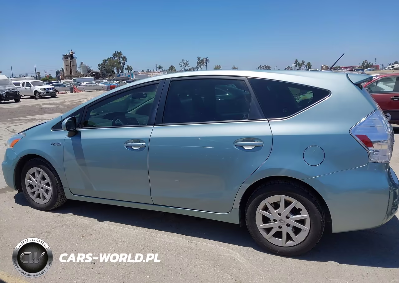 2014 Toyota Prius V Three VIN:JTDZN3EU6EJ014802 - 14