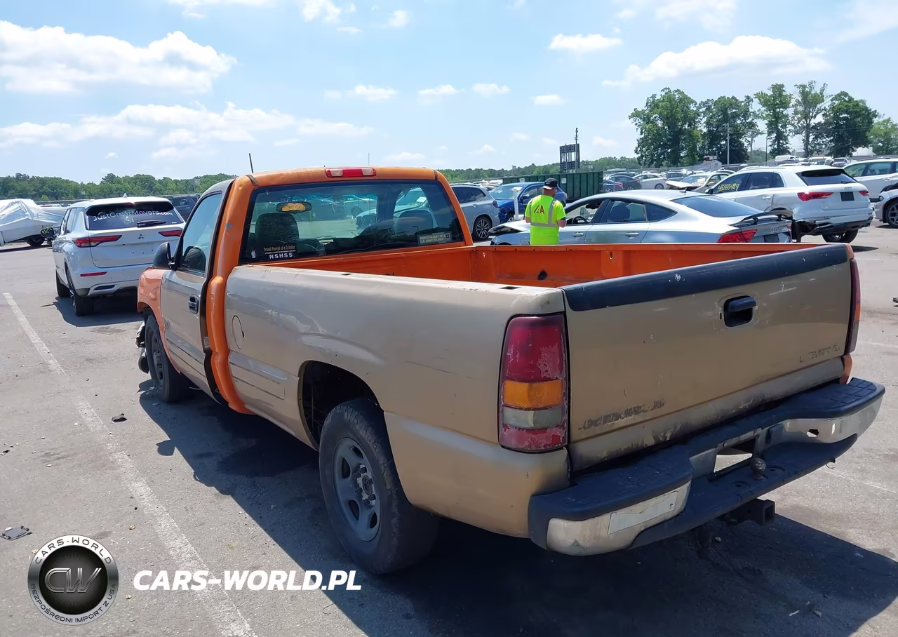 2003 GMC Sierra 1500 Work Truck VIN:1GTEC14X03Z234648 - 3