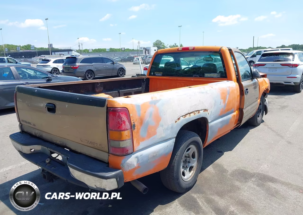 2003 GMC Sierra 1500 Work Truck VIN:1GTEC14X03Z234648 - 4