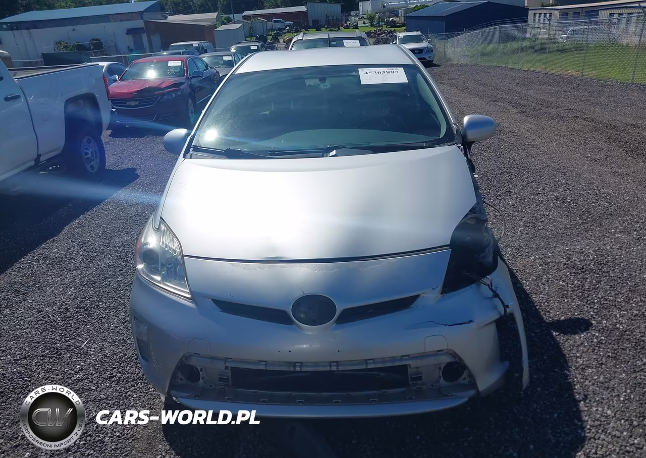 2015 Toyota Prius Two VIN:JTDKN3DU1F1909022 - 12