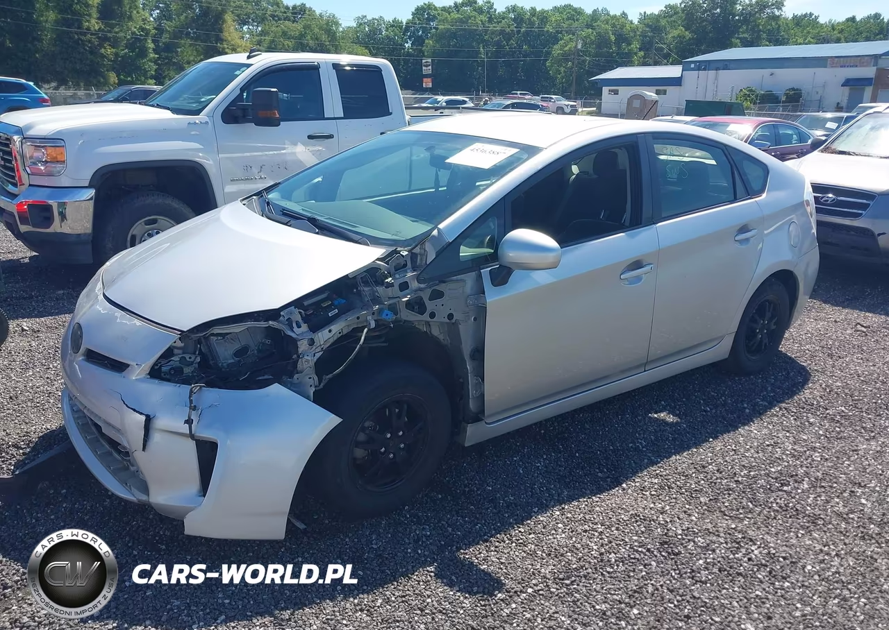 2015 Toyota Prius Two VIN:JTDKN3DU1F1909022 - 2