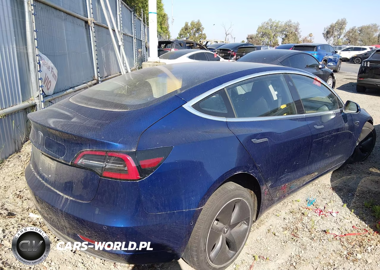 2018 Tesla Model 3 Long Range-Mid Range VIN:5YJ3E1EA2JF046194 - 4