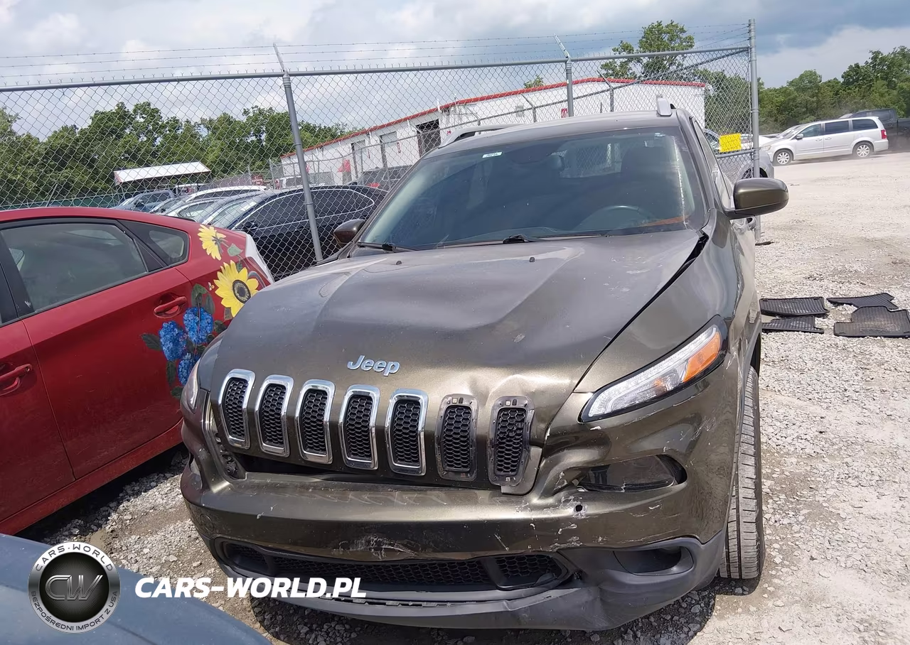 2015 Jeep Cherokee Latitude VIN:1C4PJMCS1FW545548 - 12