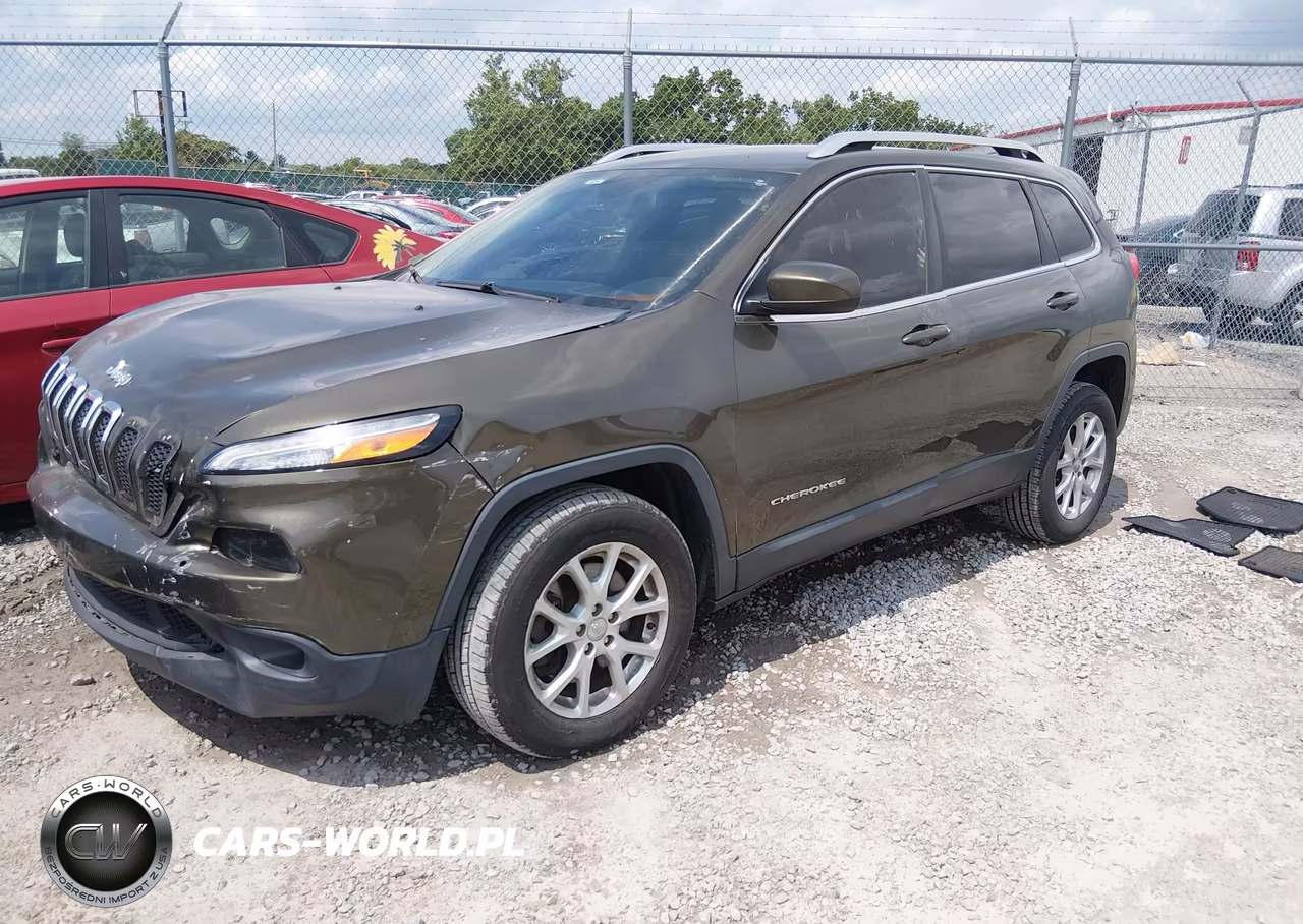 2015 Jeep Cherokee Latitude VIN:1C4PJMCS1FW545548 - 2
