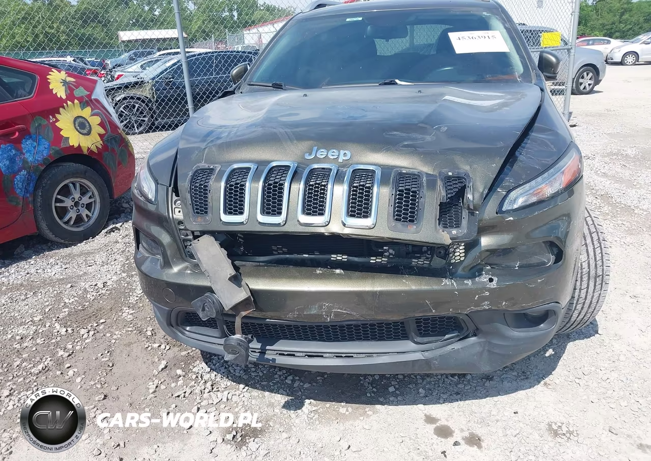 2015 Jeep Cherokee Latitude VIN:1C4PJMCS1FW545548 - 6