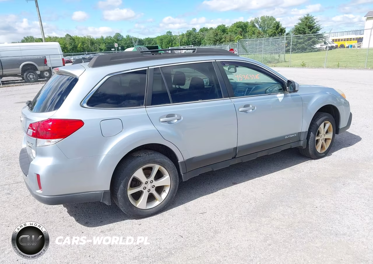 2013 Subaru Outback 2.5I Limited VIN:4S4BRCJC1D3296848 - 4