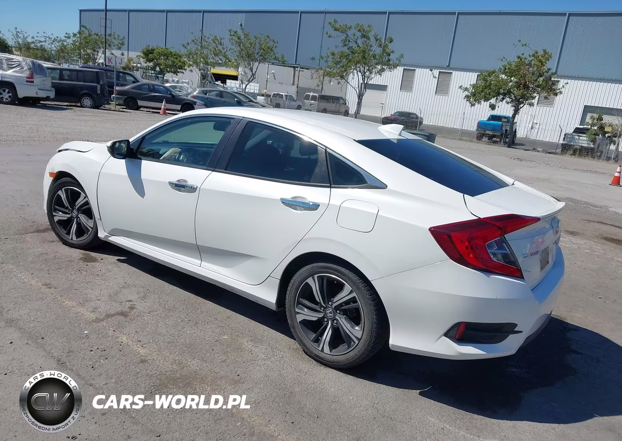 2016 Honda Civic Touring VIN:19XFC1F98GE213499 - 3