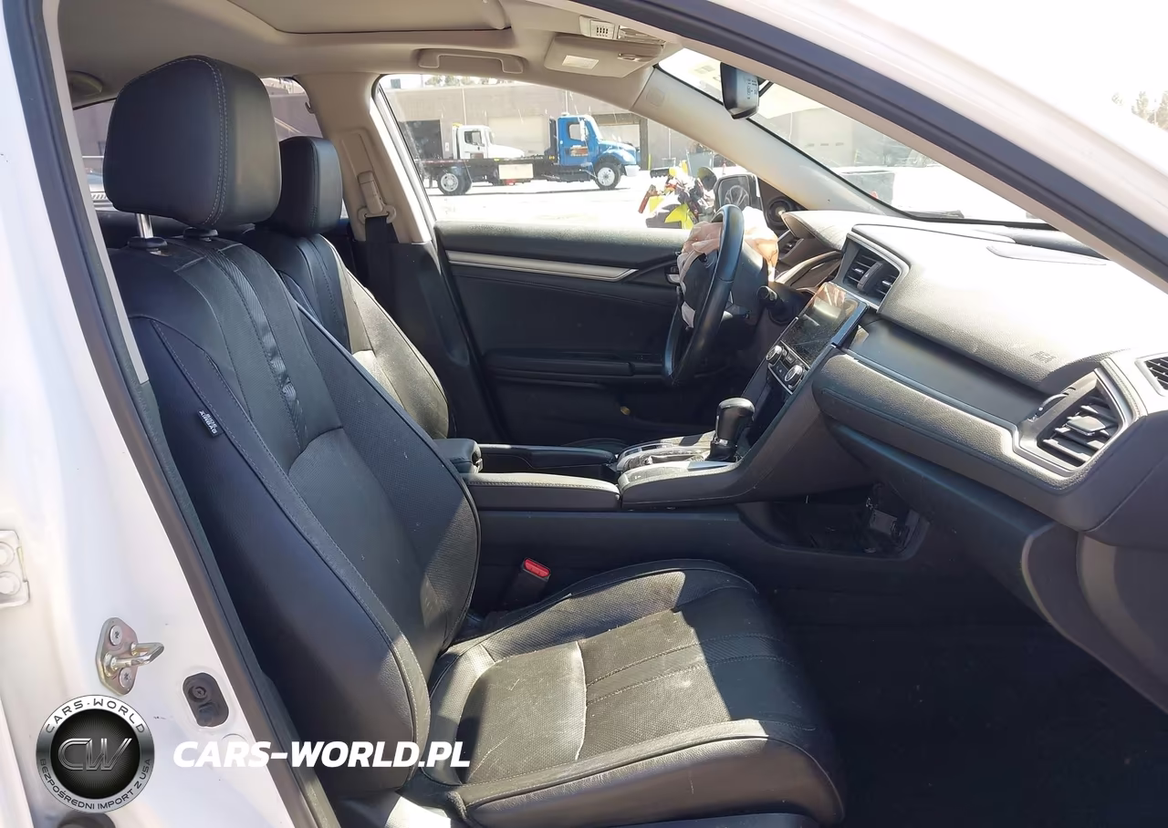 2016 Honda Civic Touring VIN:19XFC1F98GE213499 - 5