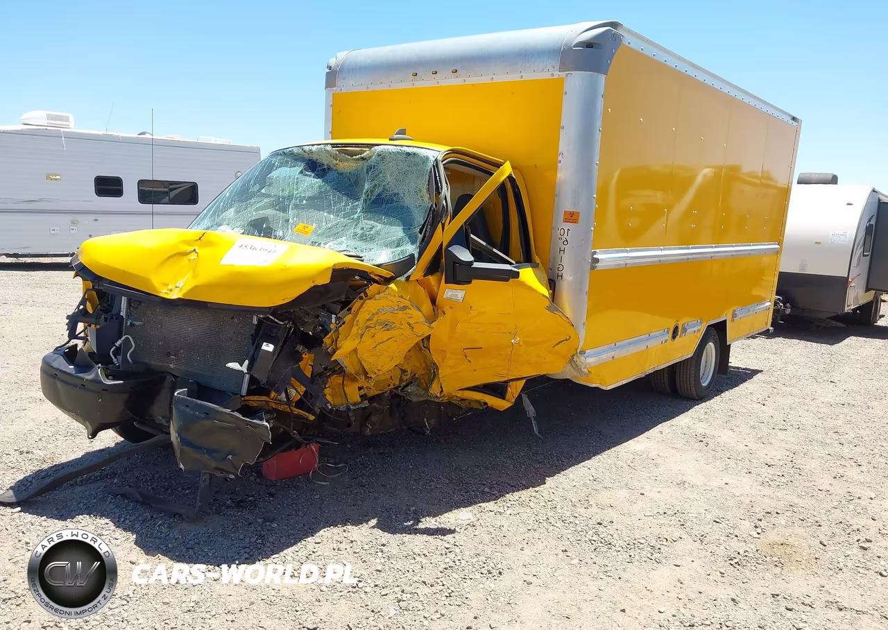 2021 GMC Savana Cutaway Work Van VIN:7GZ37TC78MN007602 - 10