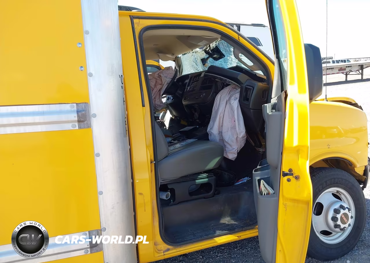 2021 GMC Savana Cutaway Work Van VIN:7GZ37TC78MN007602 - 6