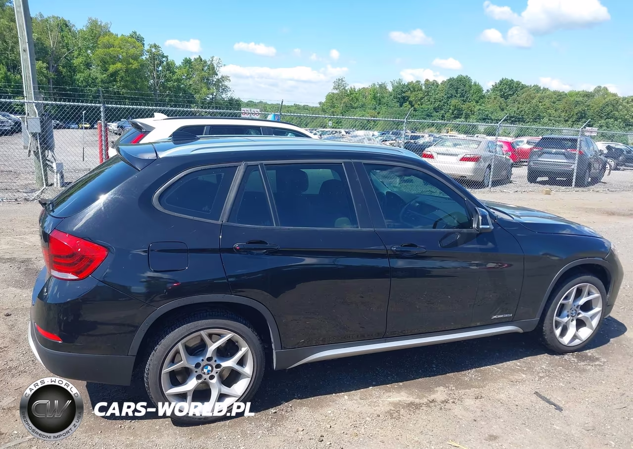 2015 BMW X1 xDrive35I VIN:WBAVM5C5XFVV95057 - 13