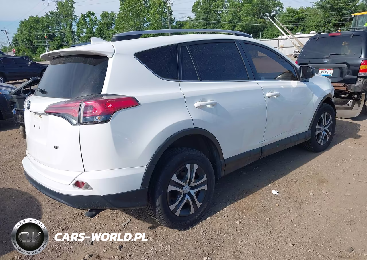 2018 Toyota Rav4 Le VIN:JTMZFREV0JJ185614 - 4